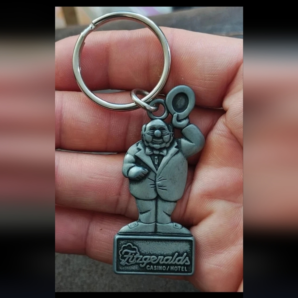 1990s Vintage Fitzgerald’s Casino Hotel Las Vegas Mr. O’Lucky Pewter Keychain